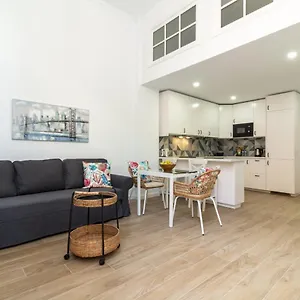 Precioso En El Centro De Apartamento